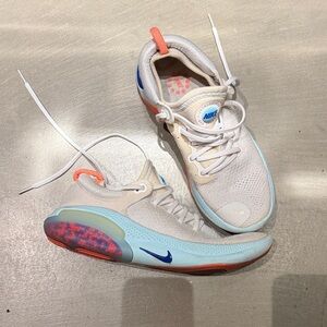 Nike Joyride Run